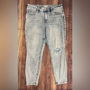Distressed Women's Jeans